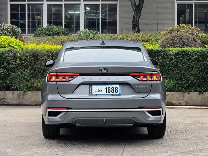 Ford Mondeo 2025 2025款 1.5T EcoBoost 豪华型