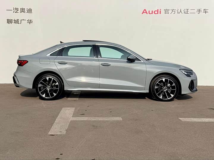 Audi A3 2025 2025款 A3L Limousine 35TFSI 飞驰尊享型