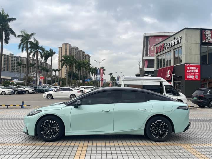 GAC Hyptec GT 2023 2023款 560后驱科技版