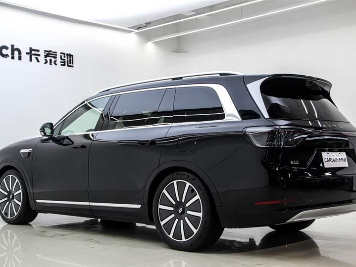 Aito M9 2025 2025款 增程 Ultra版 52kWh 6座版