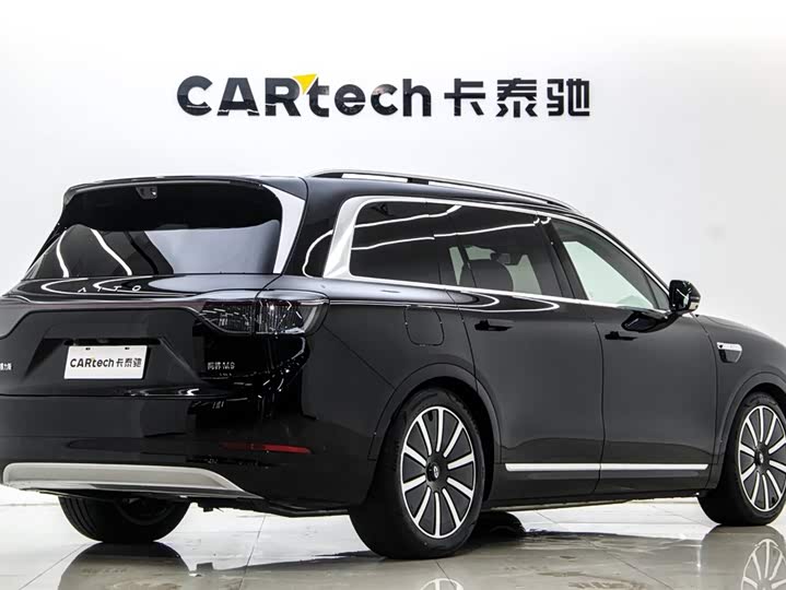 Aito M9 2025 2025款 增程 Ultra版 52kWh 6座版