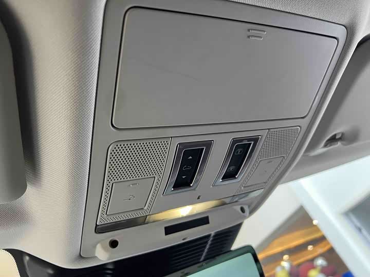 Land Rover Range Rover Evoque L 2024 2024款 揽胜极光L SE 驭光尊耀版