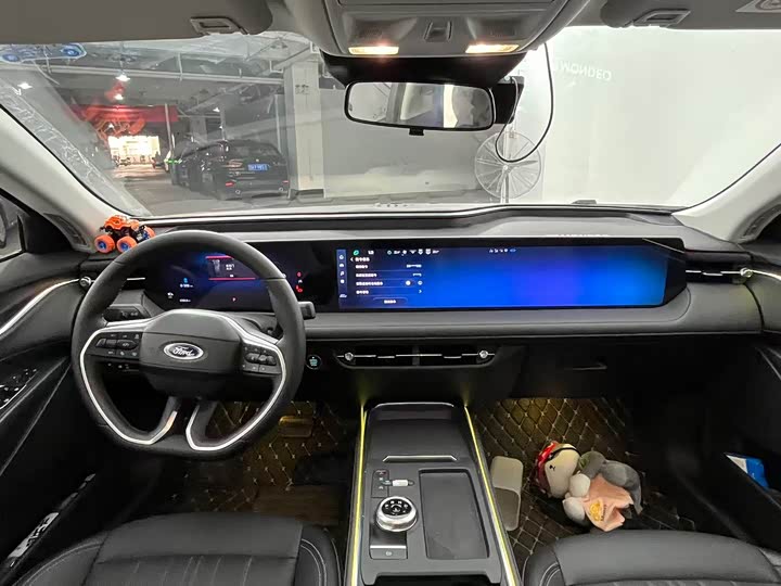 Ford Mondeo 2025 2025款 1.5T EcoBoost 豪华型