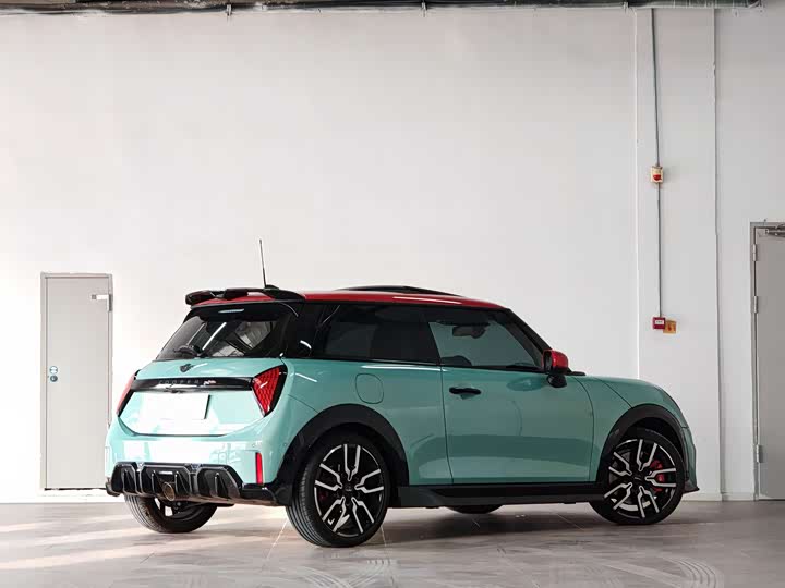 2025 Mini Mini JCW