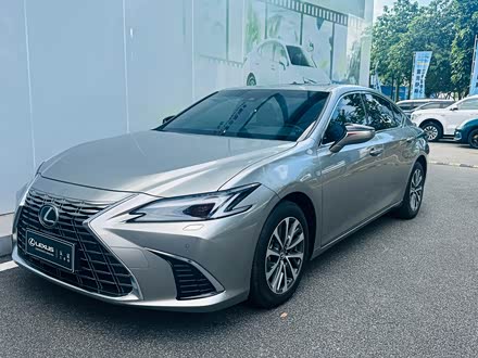 Lexus ES 2025 2025款 300h 臻享版