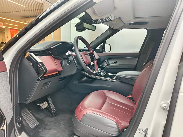 Land Rover Range Rover Sport 2024 2024款 400PS Dynamic SE