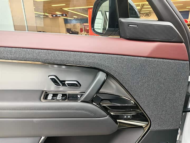 Land Rover Range Rover Sport 2024 2024款 400PS Dynamic SE