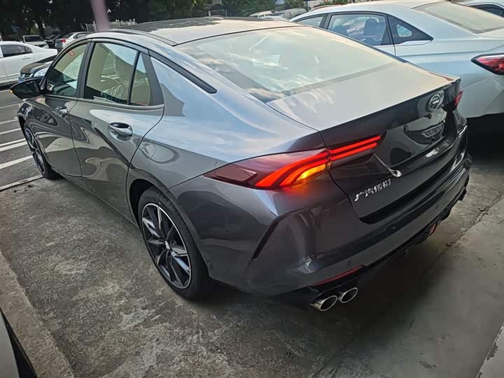 GAC Trumpchi Empow R 2024 2024款 270T DCT 影豹S版
