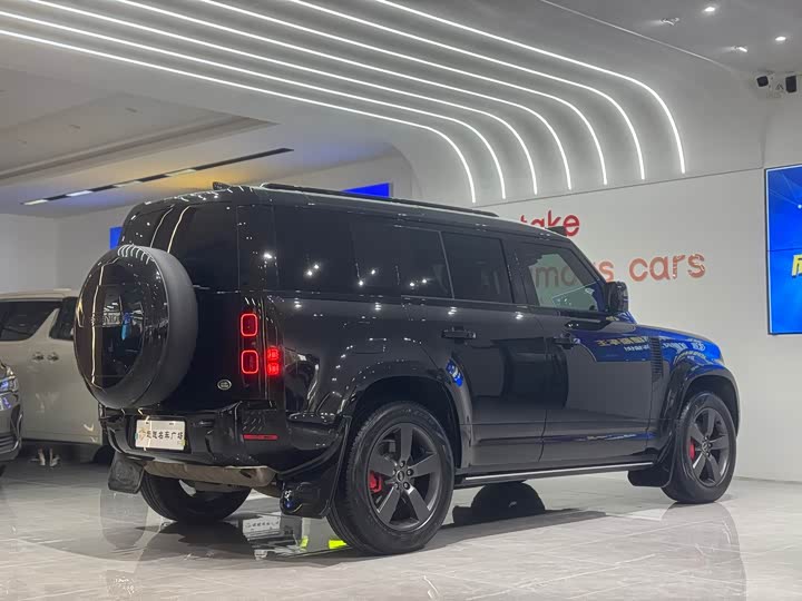 Land Rover Defender 2025 2025款 110 3.0T P400 X-Dynamic HSE