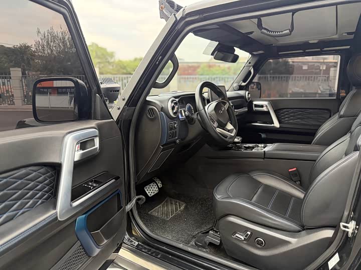 BAIC Beijing F40 2021 2021款 2.0T 自动魔方版