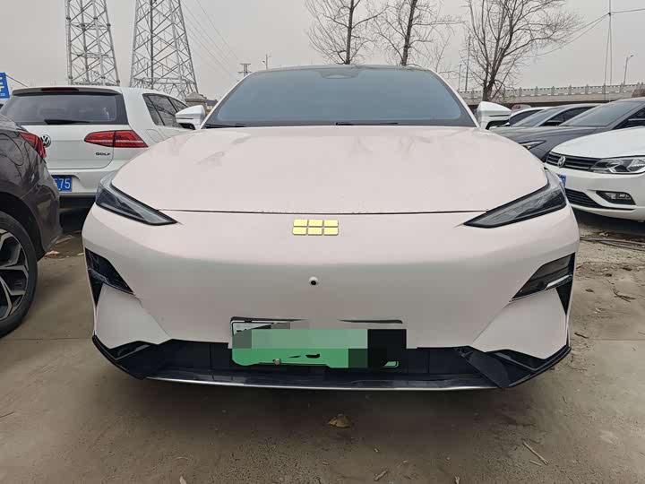 Geely Galaxy E8 2024 2024款 665km 后驱星舰 远航版