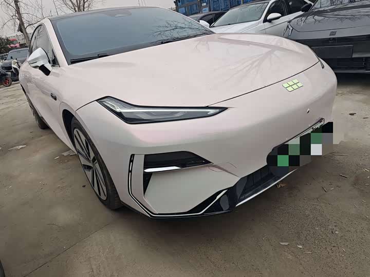 Geely Galaxy E8 2024 2024款 665km 后驱星舰 远航版