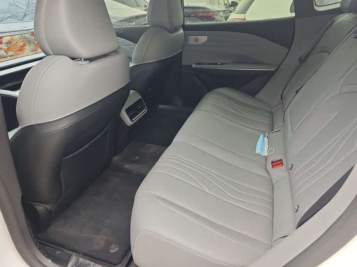 Geely Galaxy E8 2024 2024款 665km 后驱星舰 远航版