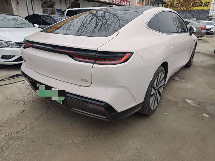 Geely Galaxy E8 2024 2024款 665km 后驱星舰 远航版