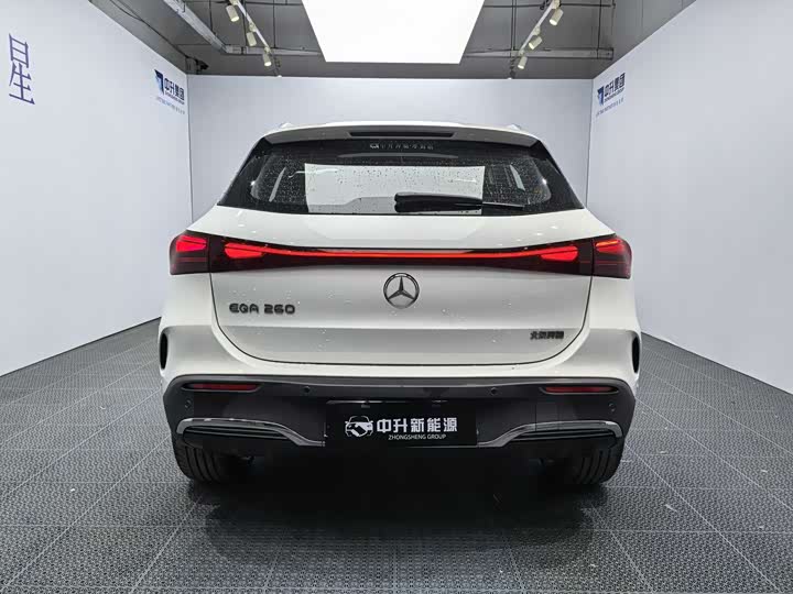 2025 Mercedes-Benz EQA