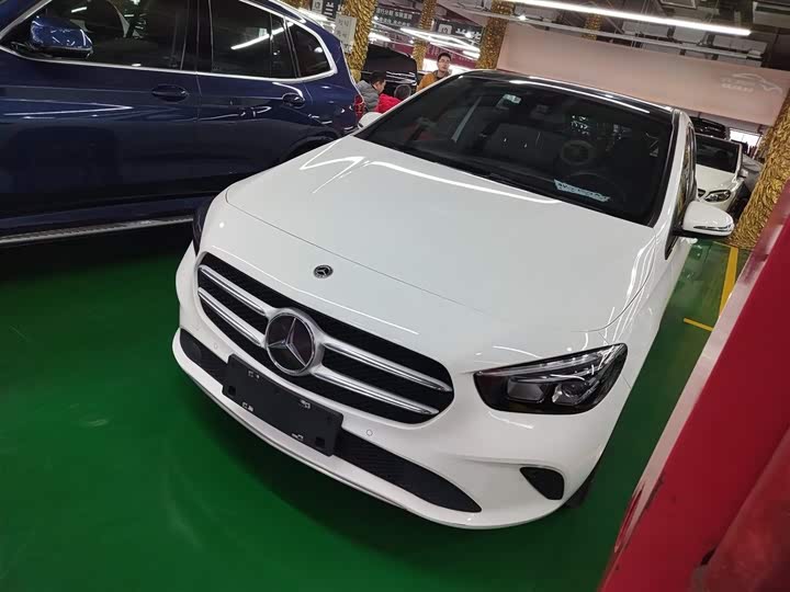 Mercedes-Benz B-Class 2022 2022款 改款 B 200 时尚型