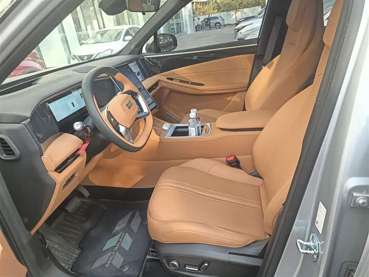 Geely Galaxy L7 2025 2025款 EM-i 115km 探索+版