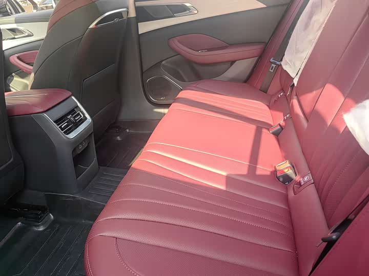 Hongqi H5 2025 2025款 1.5T DCT旗悦版