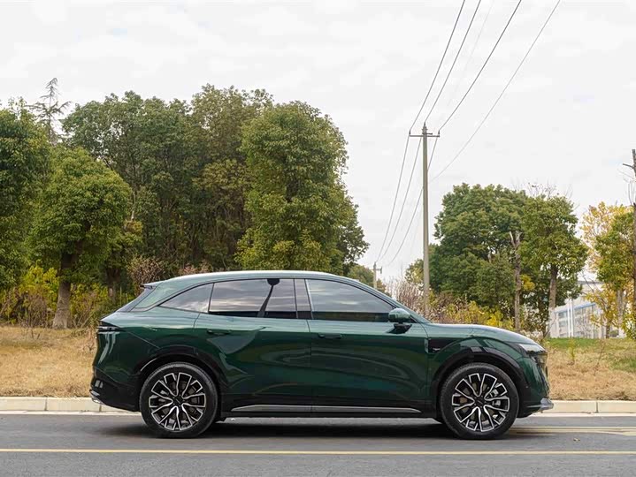 Zeekr 7X 2025 2025款 75kWh 后驱智驾版