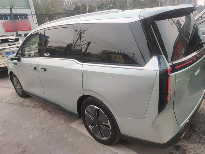 Maxus Mifa 7 2024 2024款 605km 高山加长续航版 六座