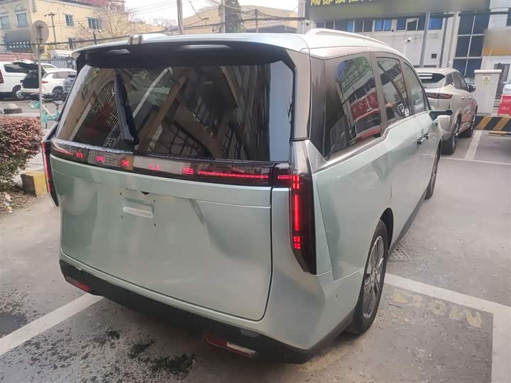 Maxus Mifa 7 2024 2024款 605km 高山加长续航版 六座