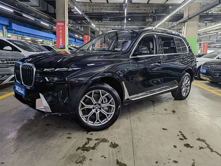 BMW X7 2023 2023款 xDrive40i 领先型豪华套装