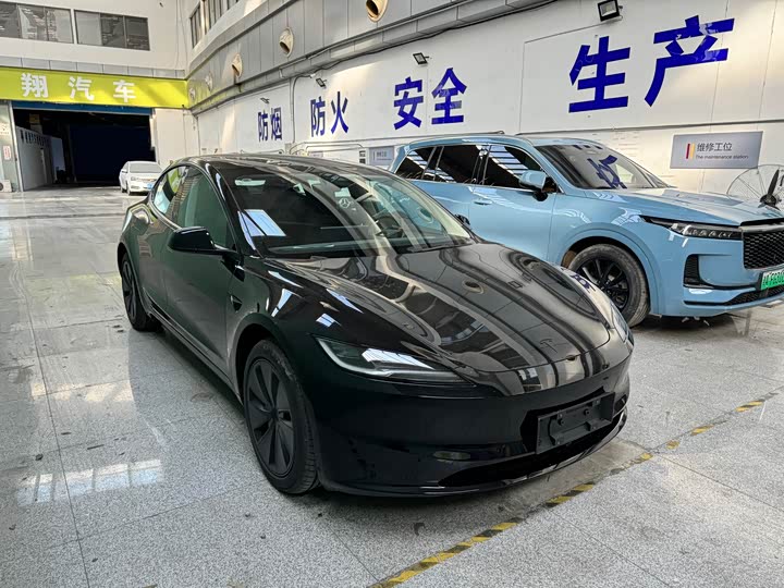 Tesla Model 3 2025 2025款 改款 长续航全轮驱动版