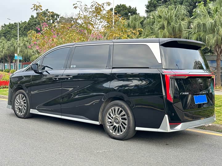 2025 GAC Trumpchi M8