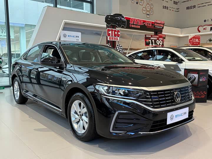Volkswagen Passat Hybrid 2025 2025款 430PHEV 混动商务版