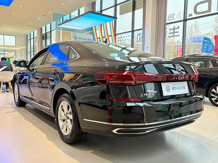 Volkswagen Passat Hybrid 2025 2025款 430PHEV 混动商务版
