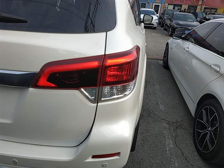 Nissan Terra 2020 2020款 2.5L XL Upper 4WD 自动四驱豪华版