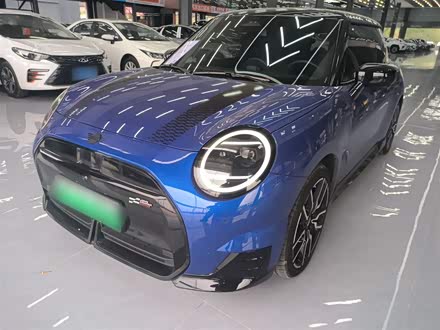 Mini Cooper 2024 2024款 452km COOPER SE 赛车手