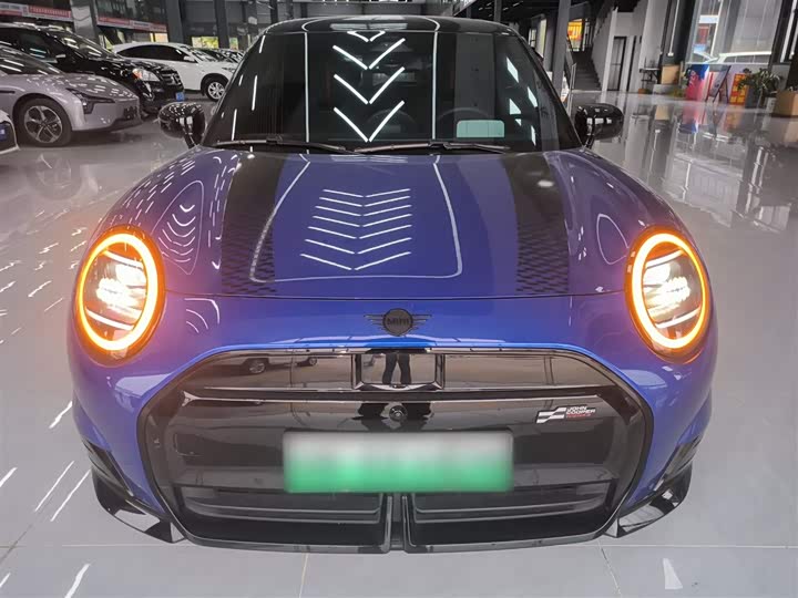 Mini Cooper 2024 2024款 452km COOPER SE 赛车手