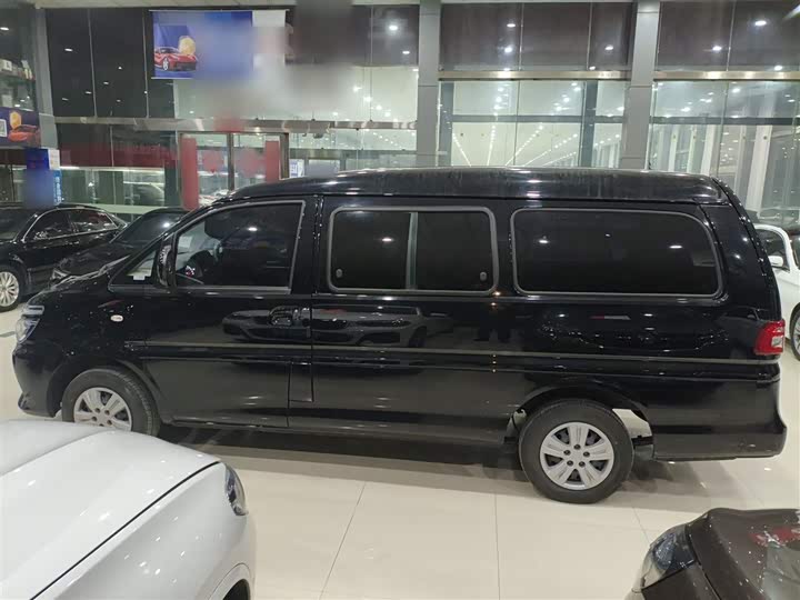 Dongfeng Forthing Lingzhi M5 2023 2023款 M5L 1.6L 基本型 7座