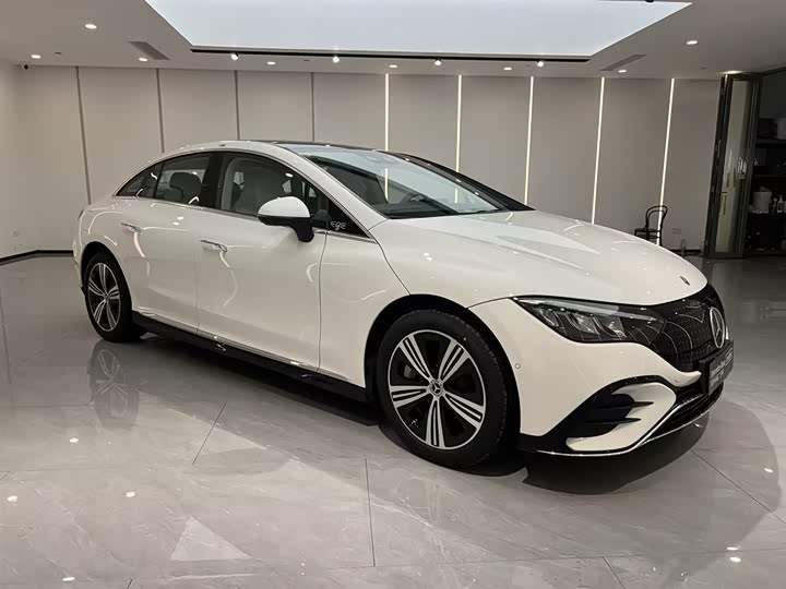 Mercedes-Benz EQE 2025 2025款 500 4MATIC 豪华版