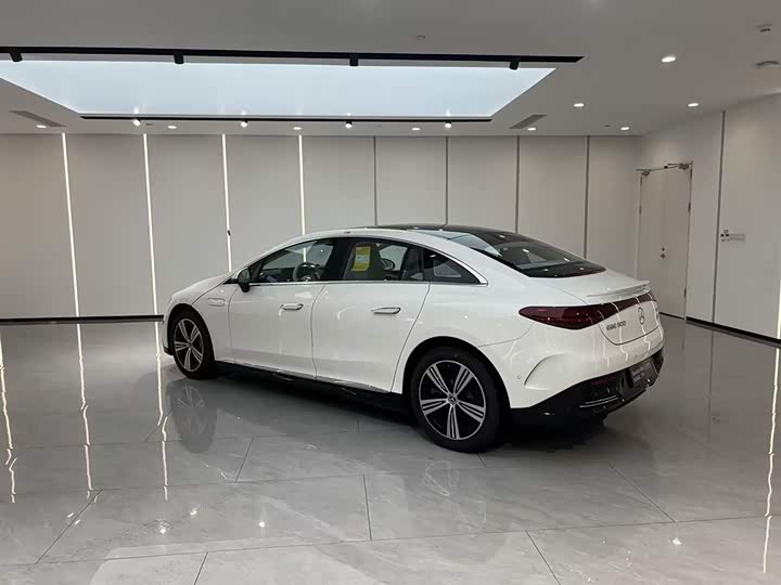 Mercedes-Benz EQE 2025 2025款 500 4MATIC 豪华版