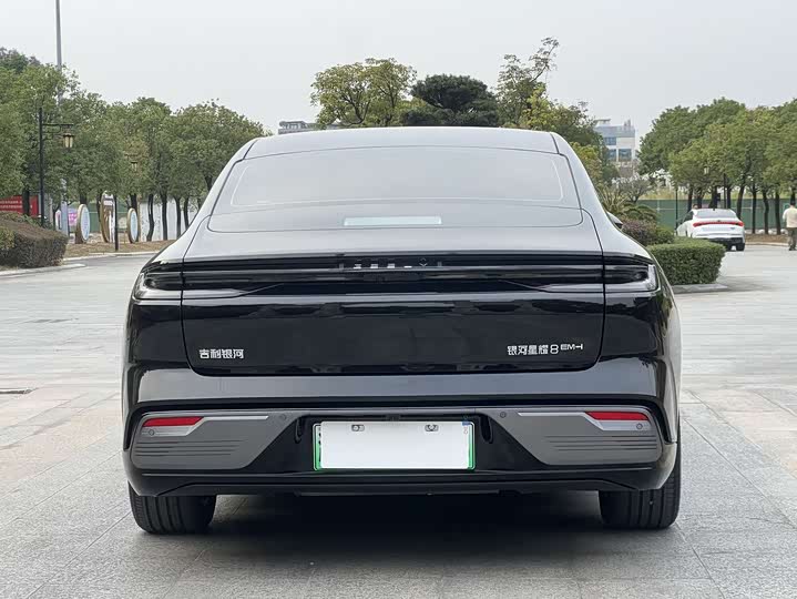 Geely Galaxy Starshine 8 EM-i 2025 2025款 130km EM-i 尊贵版