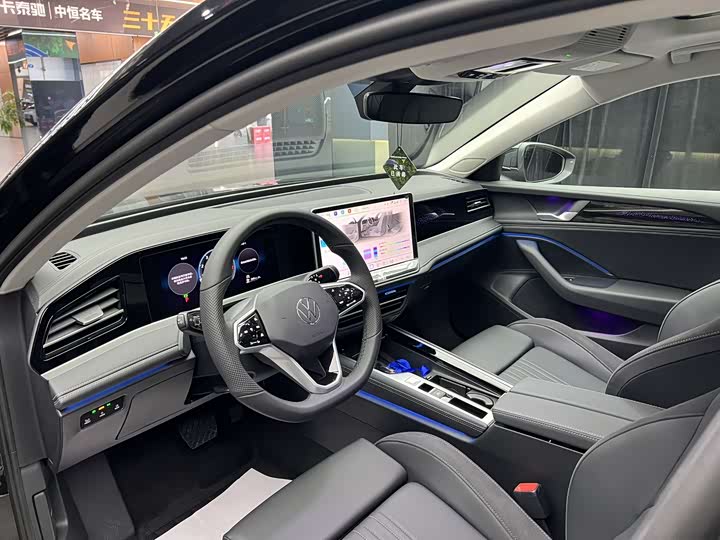 Volkswagen Magotan 2026 2026款 300TSI 尊享版