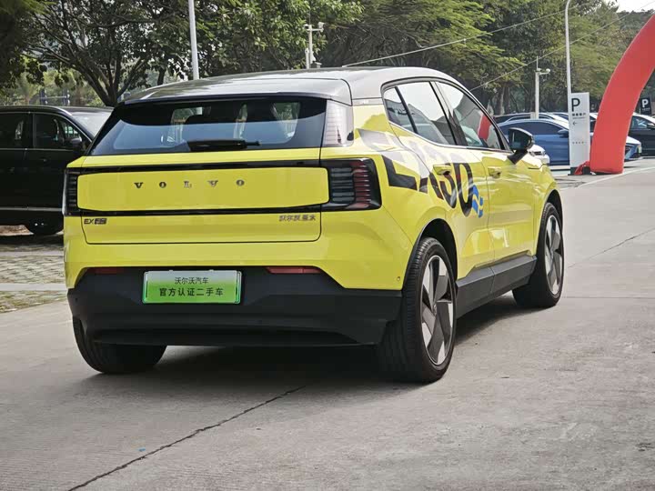 Volvo EX30 2025 2025款 后驱长续航版 Ultra