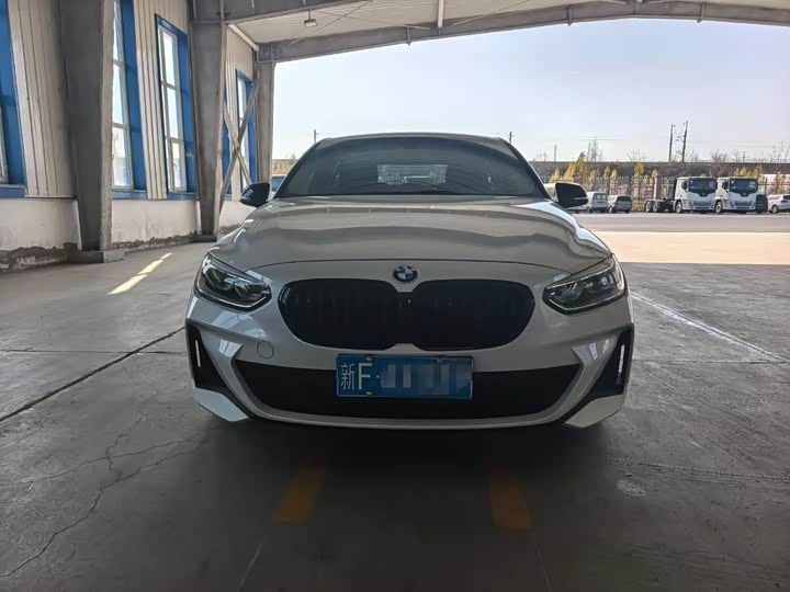 BMW 1 Series 2023 2023款 120i M运动曜夜版