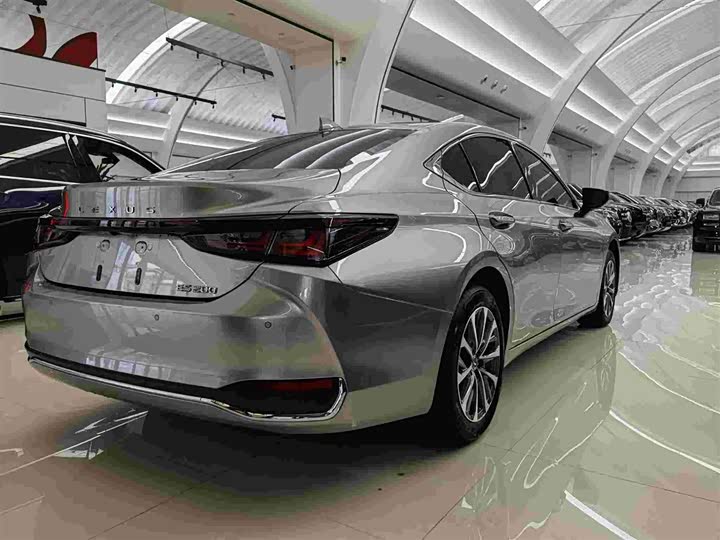 Lexus ES 2025 2025款 200 臻享版