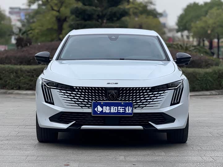 Peugeot 508 2023 2023款 508L 400THP 驭动旗舰版