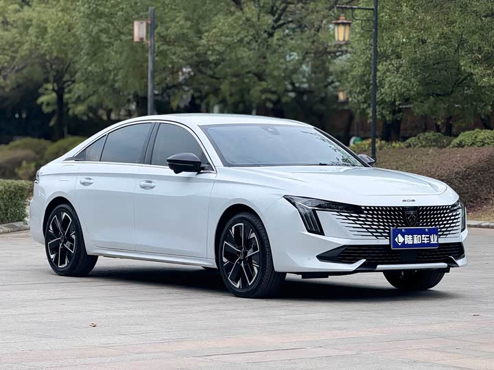 Peugeot 508 2023 2023款 508L 400THP 驭动旗舰版