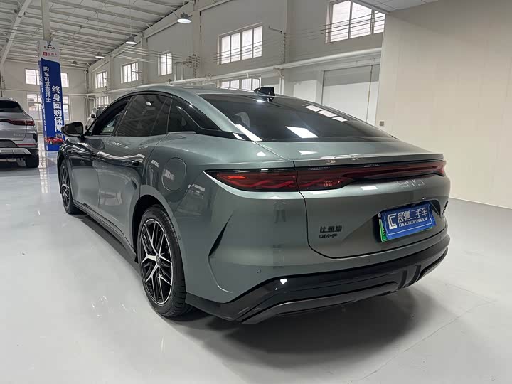 BYD Han L 2025 2025款 DM-p 四驱激光雷达旗舰型