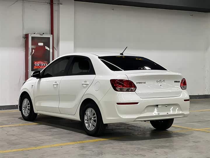 Kia Pegas 2020 2020款 改款 1.4L 自动舒适天窗版