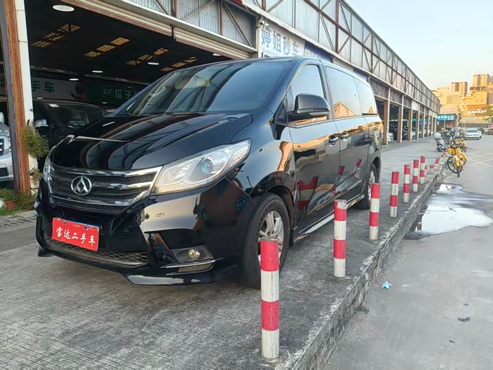 Maxus G10 2021 2021款 2.0T 手动精英版 柴油 9座