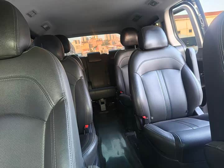 Maxus G10 2021 2021款 2.0T 手动精英版 柴油 9座