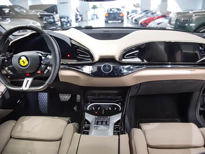 Ferrari Purosangue 2023 2023款 6.5L V12