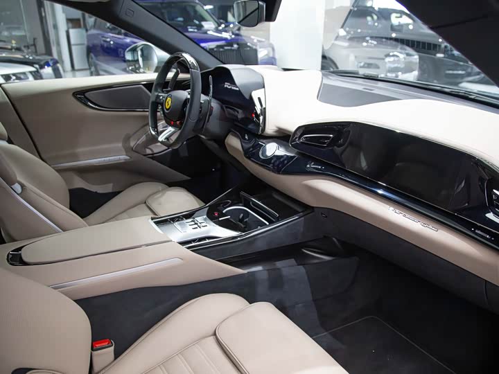 Ferrari Purosangue 2023 2023款 6.5L V12