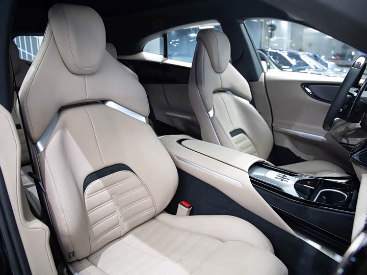 Ferrari Purosangue 2023 2023款 6.5L V12